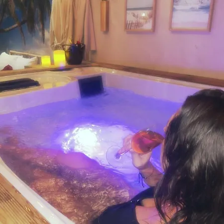 Les Spas De La Mer, Appart&spa Aloha, 100m De La Plage, Plein Cœur Du Grau * Le Grau-du-Roi