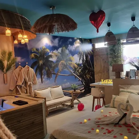 Апартаменты Les Spas De La Mer, Appart&spa Aloha, 100m De La Plage, Plein Coeur Du Grau Ле-Гро-дю-Руа