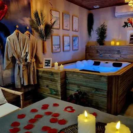 Апартаменты Les Spas De La Mer, Appart&spa Aloha, 100m De La Plage, Plein Coeur Du Grau