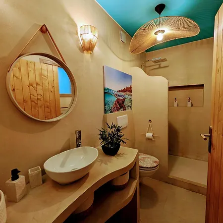 Апартаменты Les Spas De La Mer, Appart&spa Aloha, 100m De La Plage, Plein Coeur Du Grau